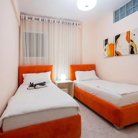 Apartment Old *